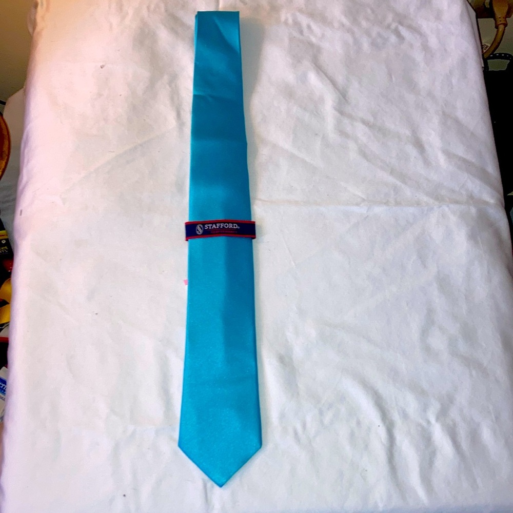 Stafford Men’s dress tie, silk light blue